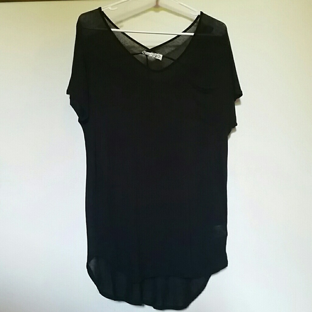 V neck tee